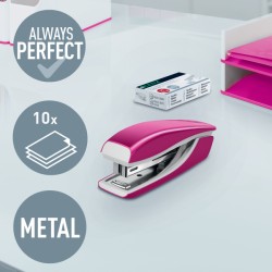 Zszywacz Mini metalowy Leitz WOW, różowy, 10 lat gwarancji, 10 kartek