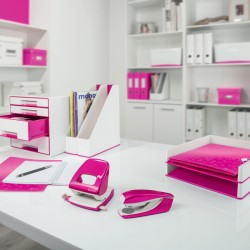 Zszywacz Mini metalowy Leitz WOW, różowy, 10 lat gwarancji, 10 kartek